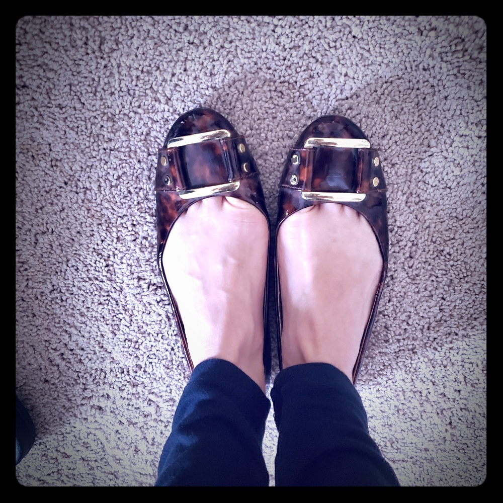 Banana Republic Tortoise Flats
